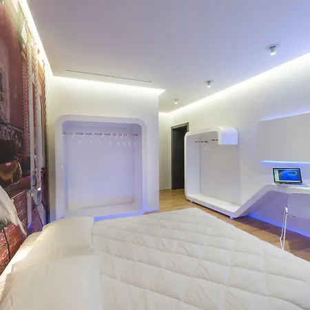 罗马特雷维精英旅馆 4*