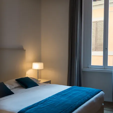 罗马特雷维精英旅馆 招待所 4*