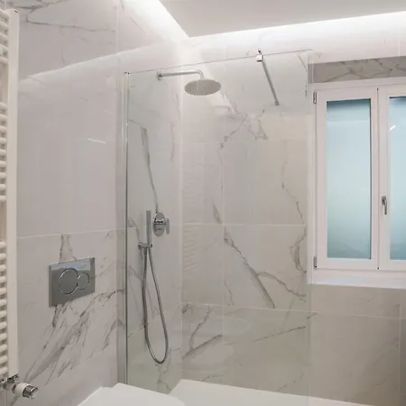 罗马特雷维精英旅馆